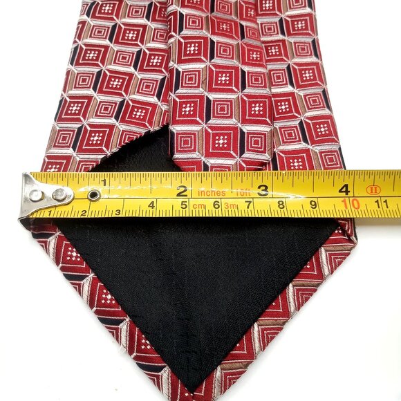 Vintage Men's Tie Burma Bibas Red Beige Geometric Square Pattern All Silk Tie - Picture 9 of 9